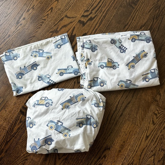 Sold* Twin Size Blue Pick Up Truck Sheets - Picture 1 of 1